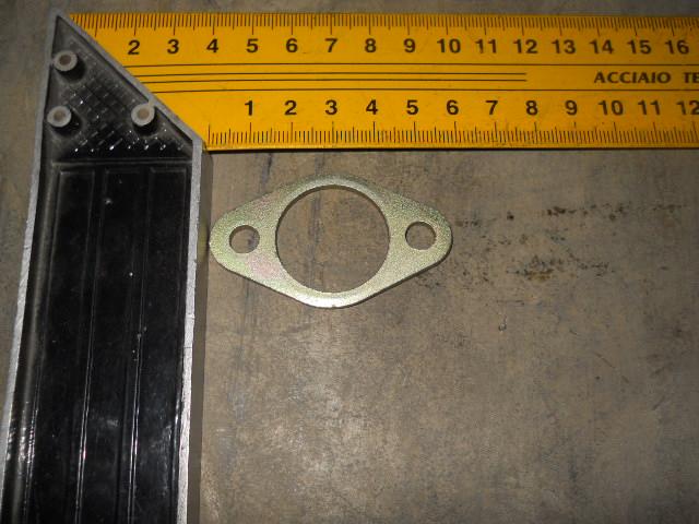 Подкладка кронштейна крепления форсунки (Euro 3) VG1540080024