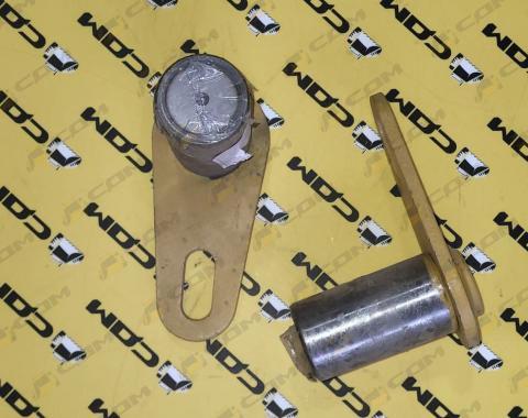 Палец цилиндра подъема стрелы к стреле d=60 L=126 CDM853